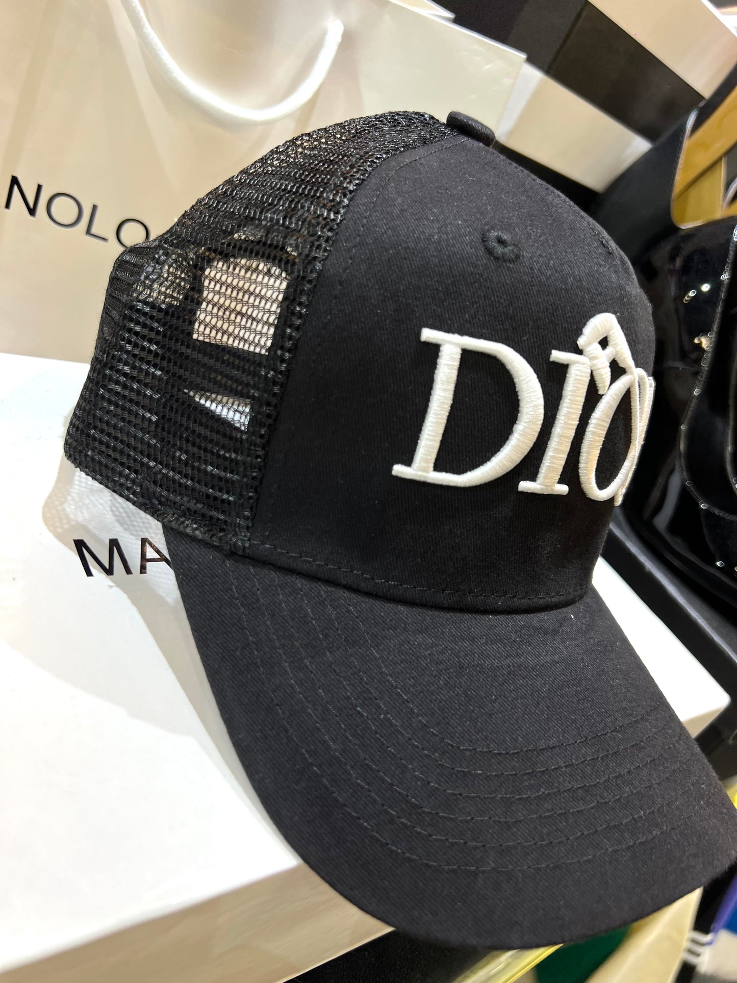 Dior